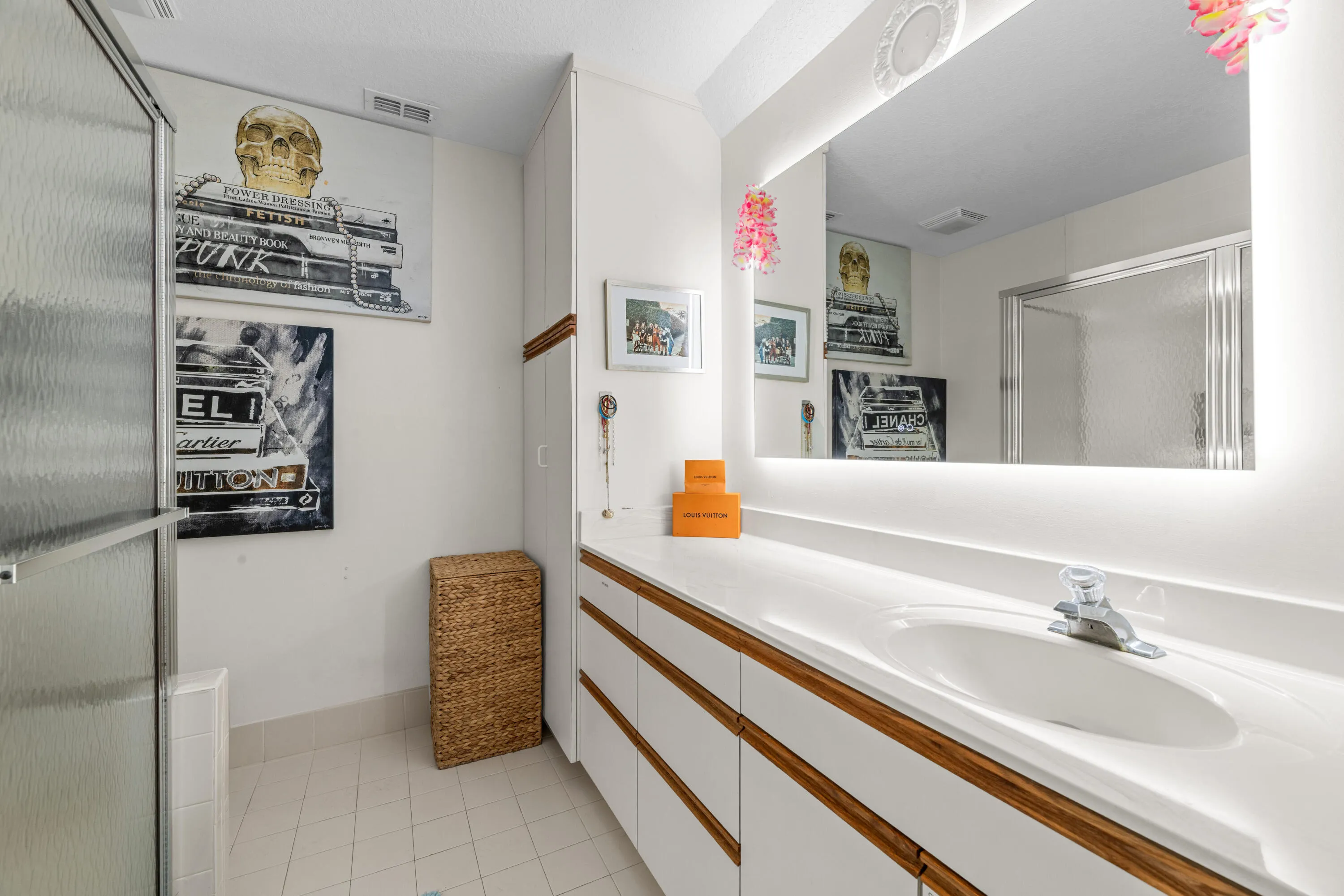 Guest En-Suite