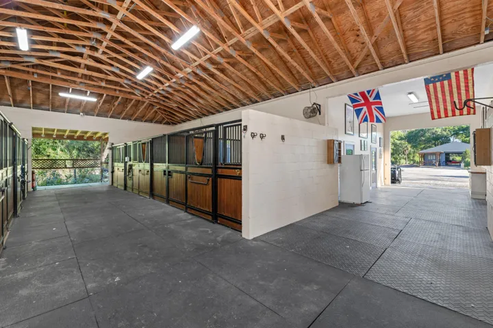 Barn One- 12 Stalls