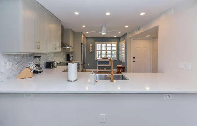 275 Palm Ave Apt C406 Jupiter-small-011-
