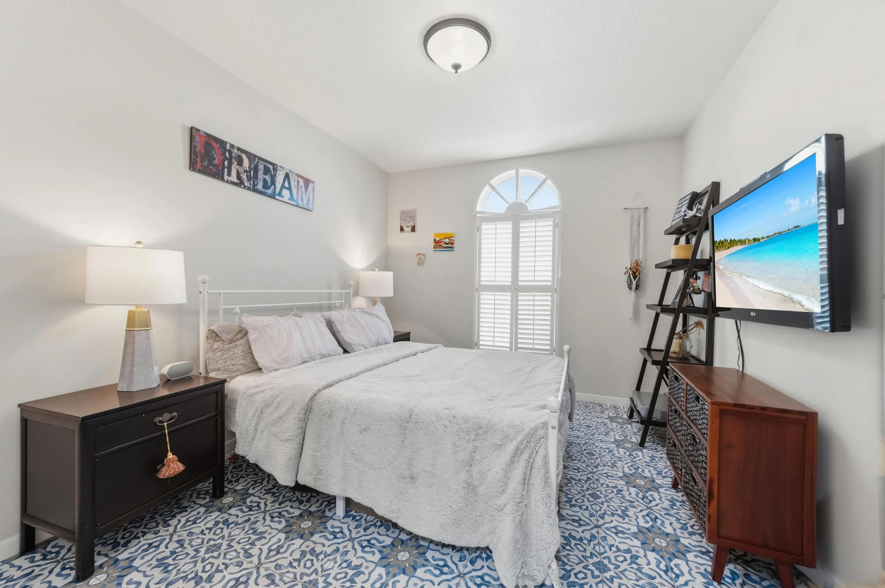 Property photo 25