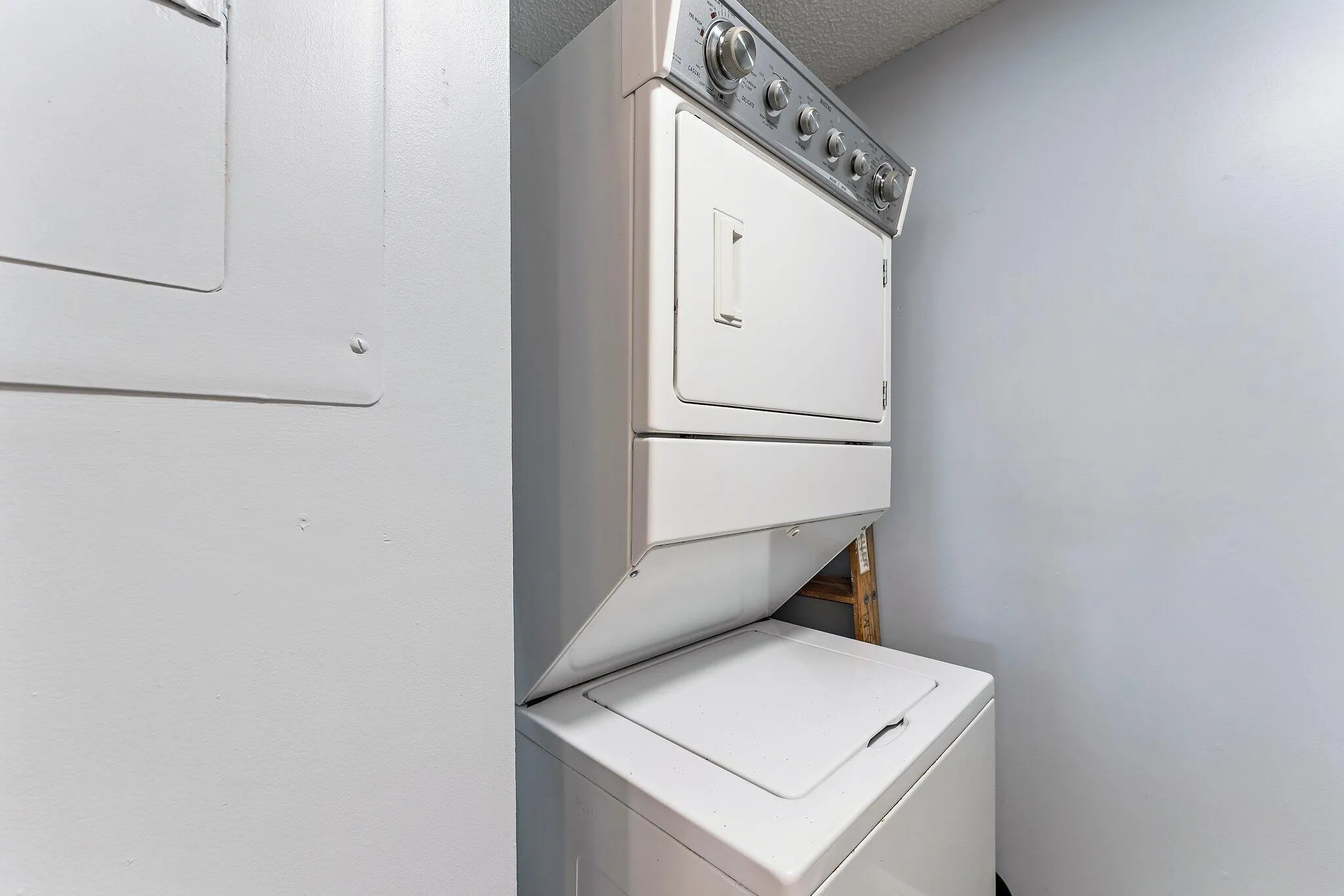 001-353US1NA105-Jupiter-FL-33477-SMALL