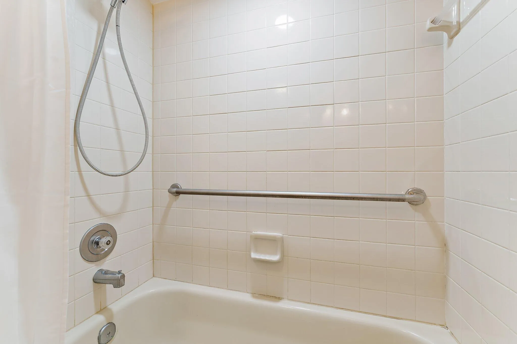 025-353US1NA105-Jupiter-FL-33477-SMALL