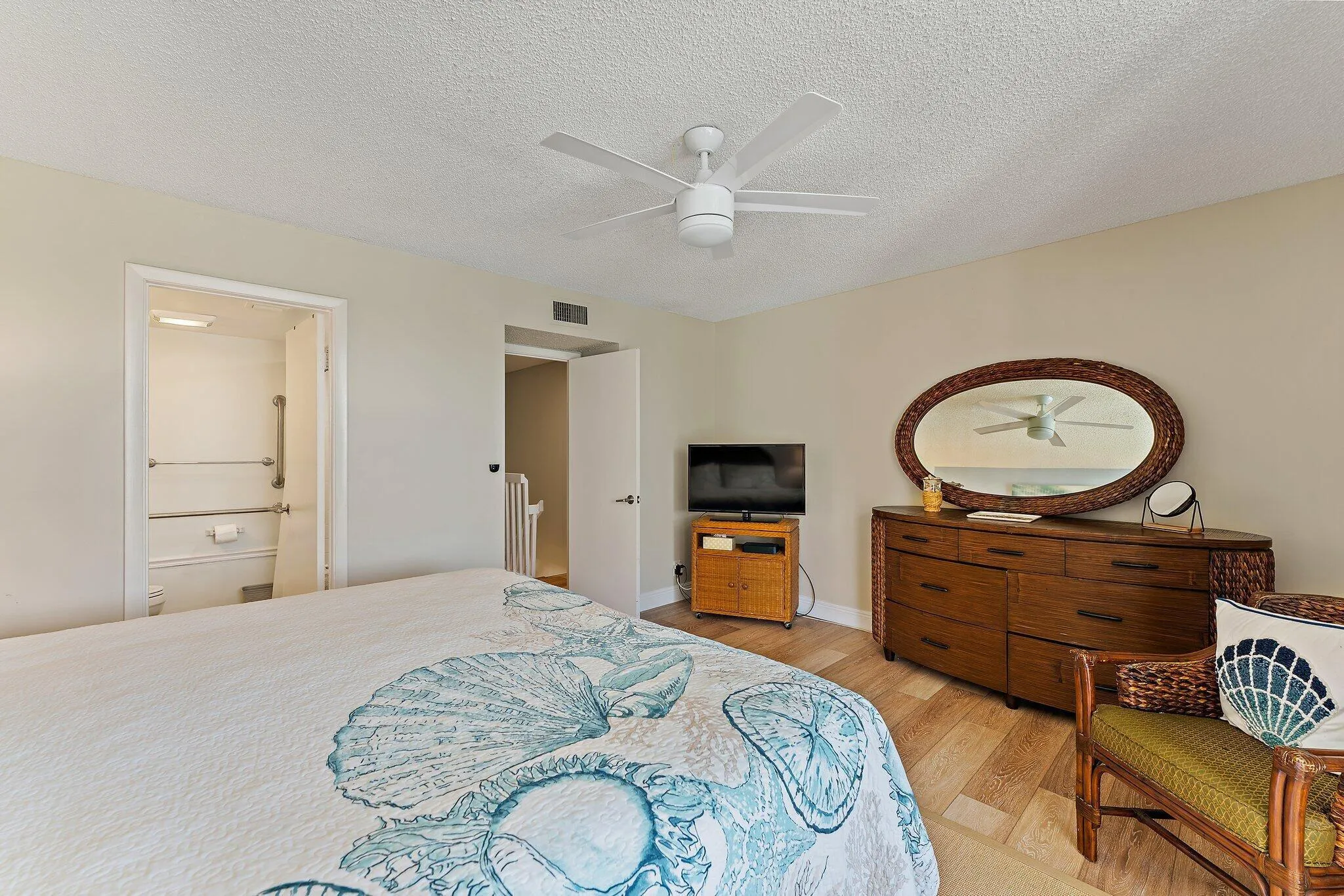 022-353US1NA105-Jupiter-FL-33477-SMALL