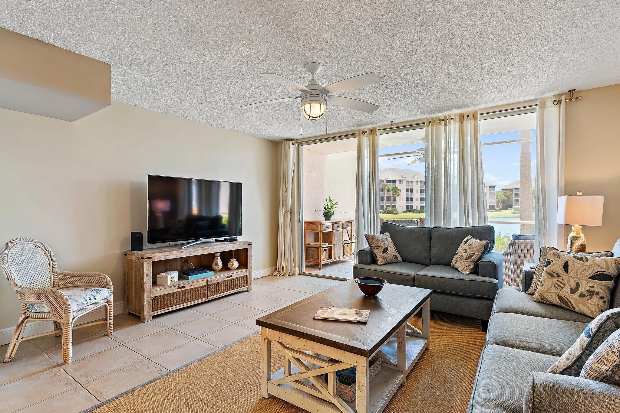 011-353US1NA105-Jupiter-FL-33477-SMALL