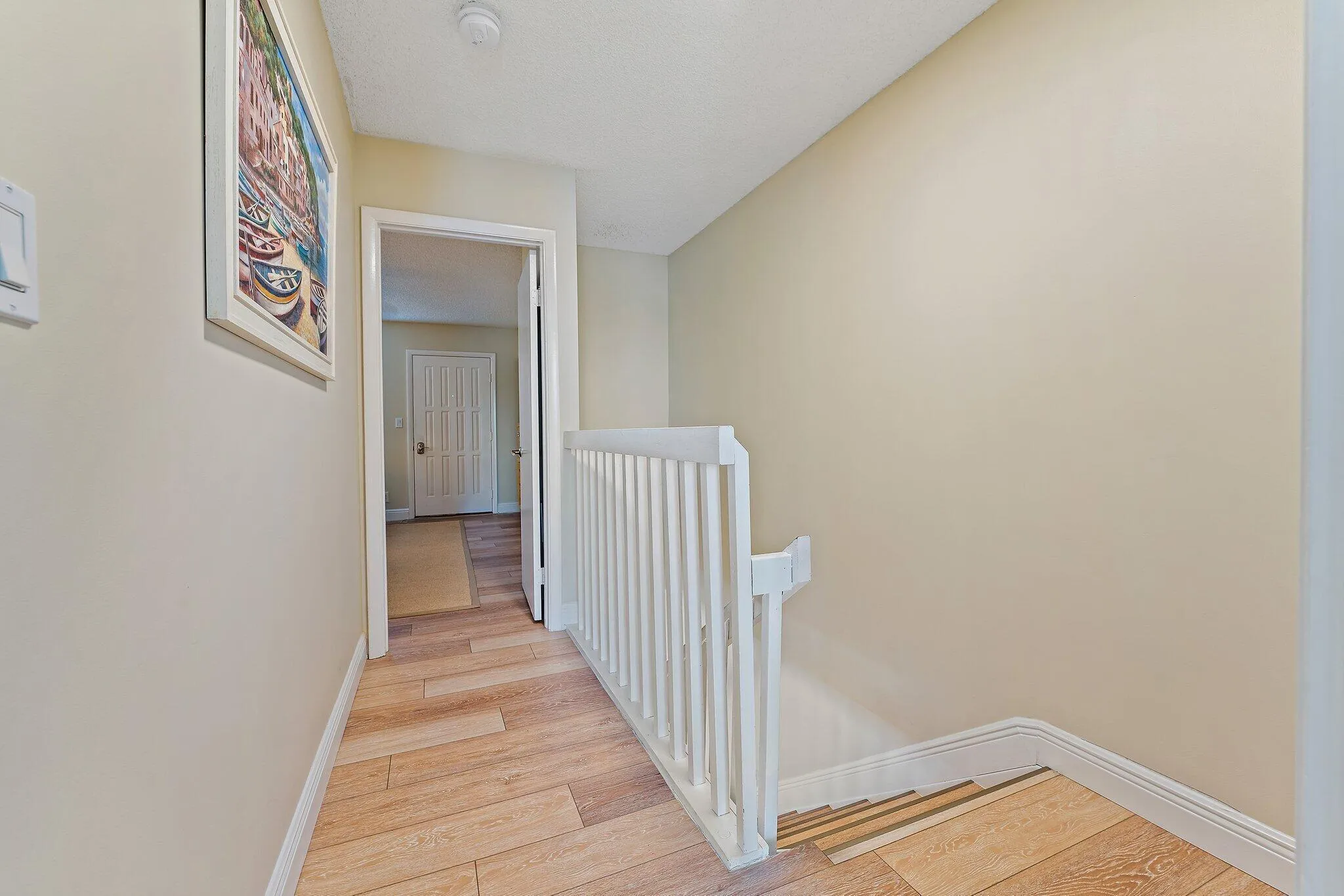 019-353US1NA105-Jupiter-FL-33477-SMALL