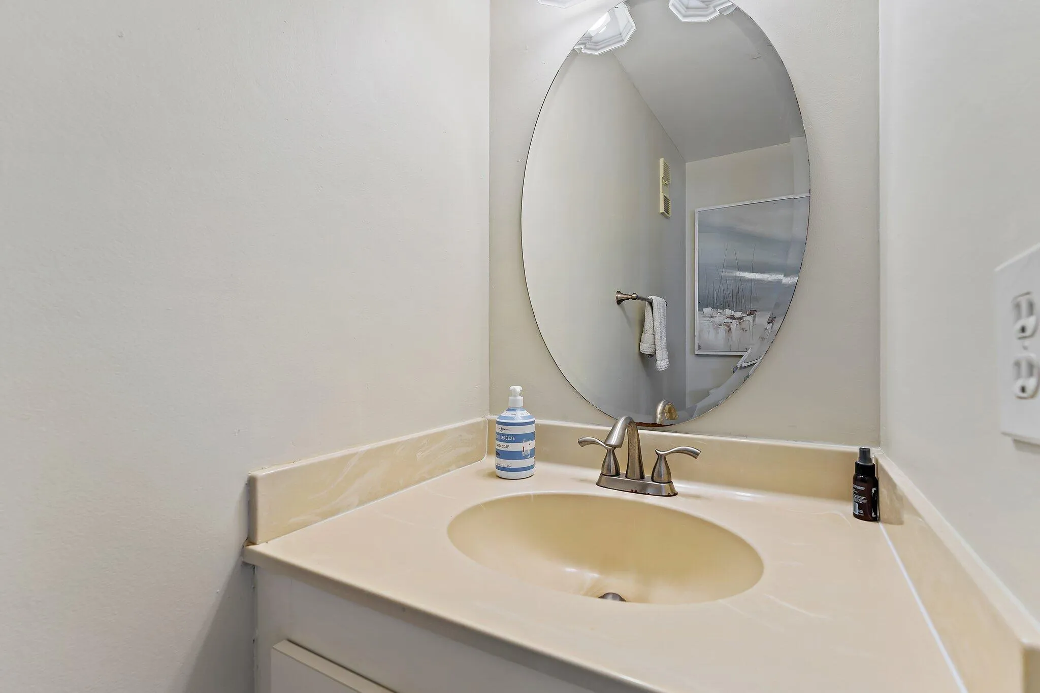 008-353US1NA105-Jupiter-FL-33477-SMALL