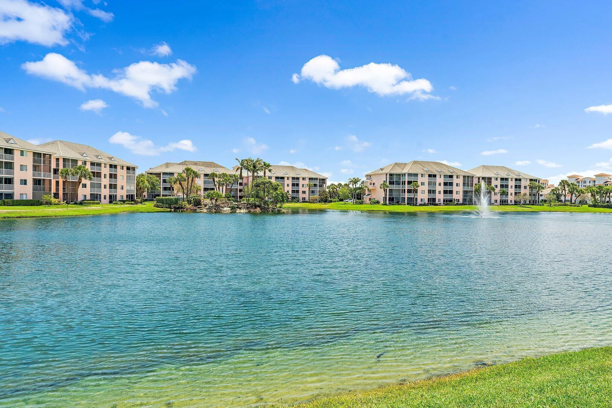 033-353US1NA105-Jupiter-FL-33477-SMALL