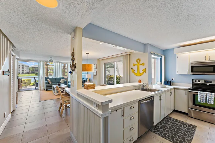 002-353US1NA105-Jupiter-FL-33477-SMALL