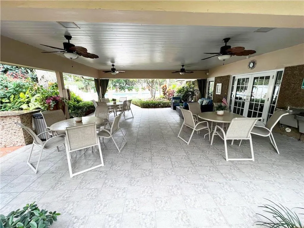 Clubhouse-2