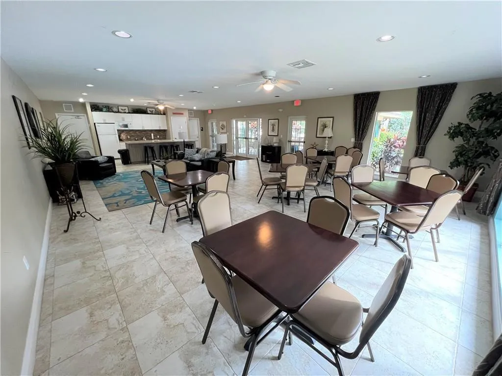 Clubhouse-3