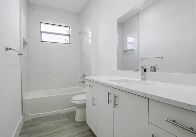 full second bathroom