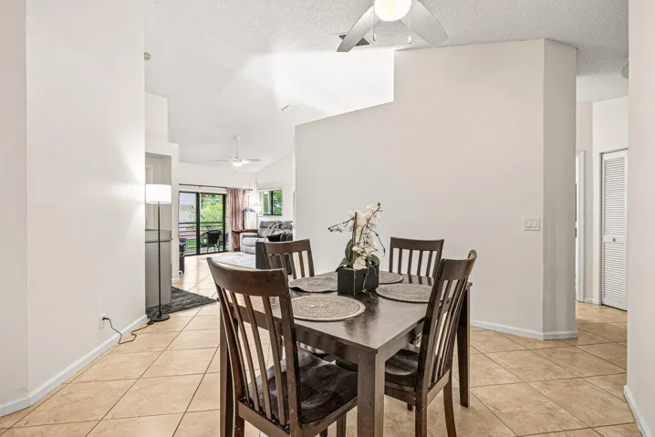 012-16VíaDeCasasSur-BoyntonBeach-FL-3342