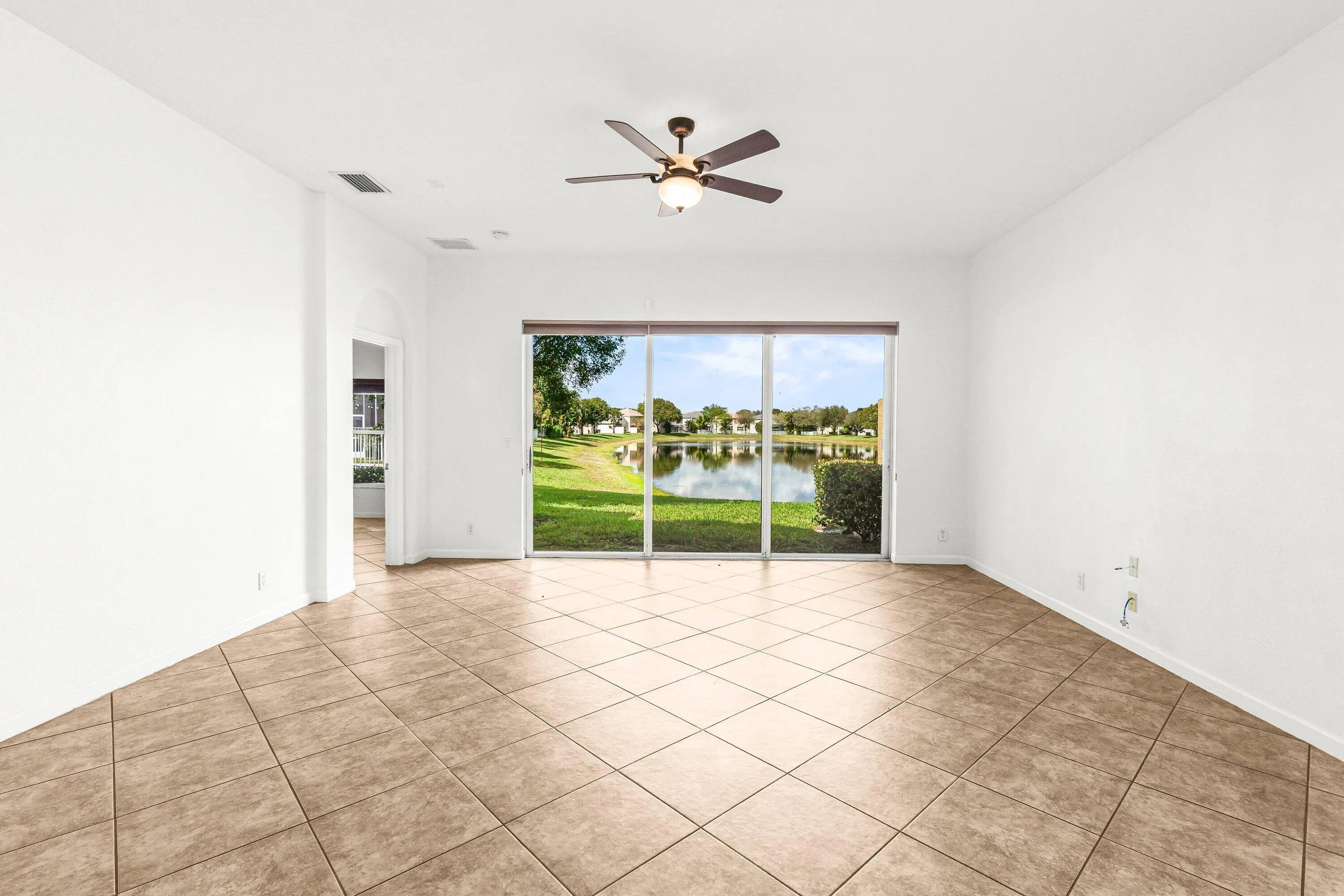 007-131LancasterWay-RoyalPalmBeach-FL-33