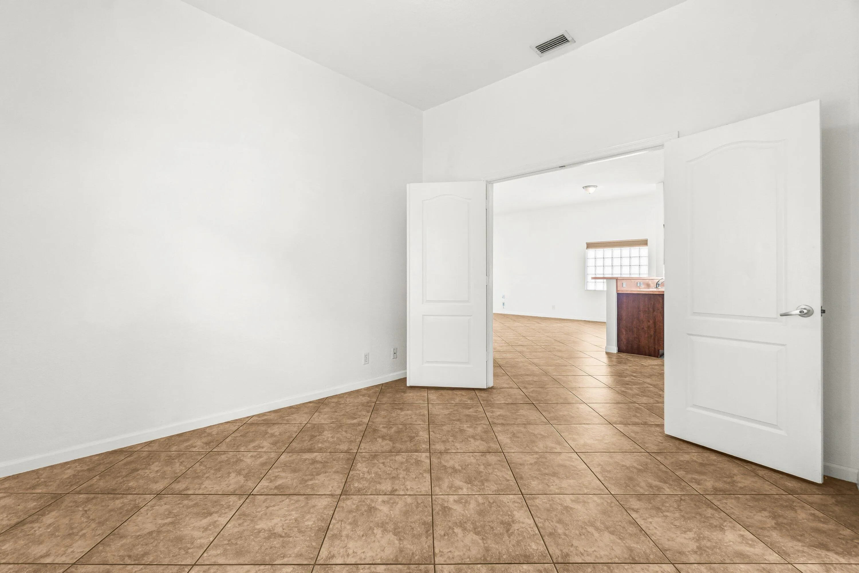 023-131LancasterWay-RoyalPalmBeach-FL-33
