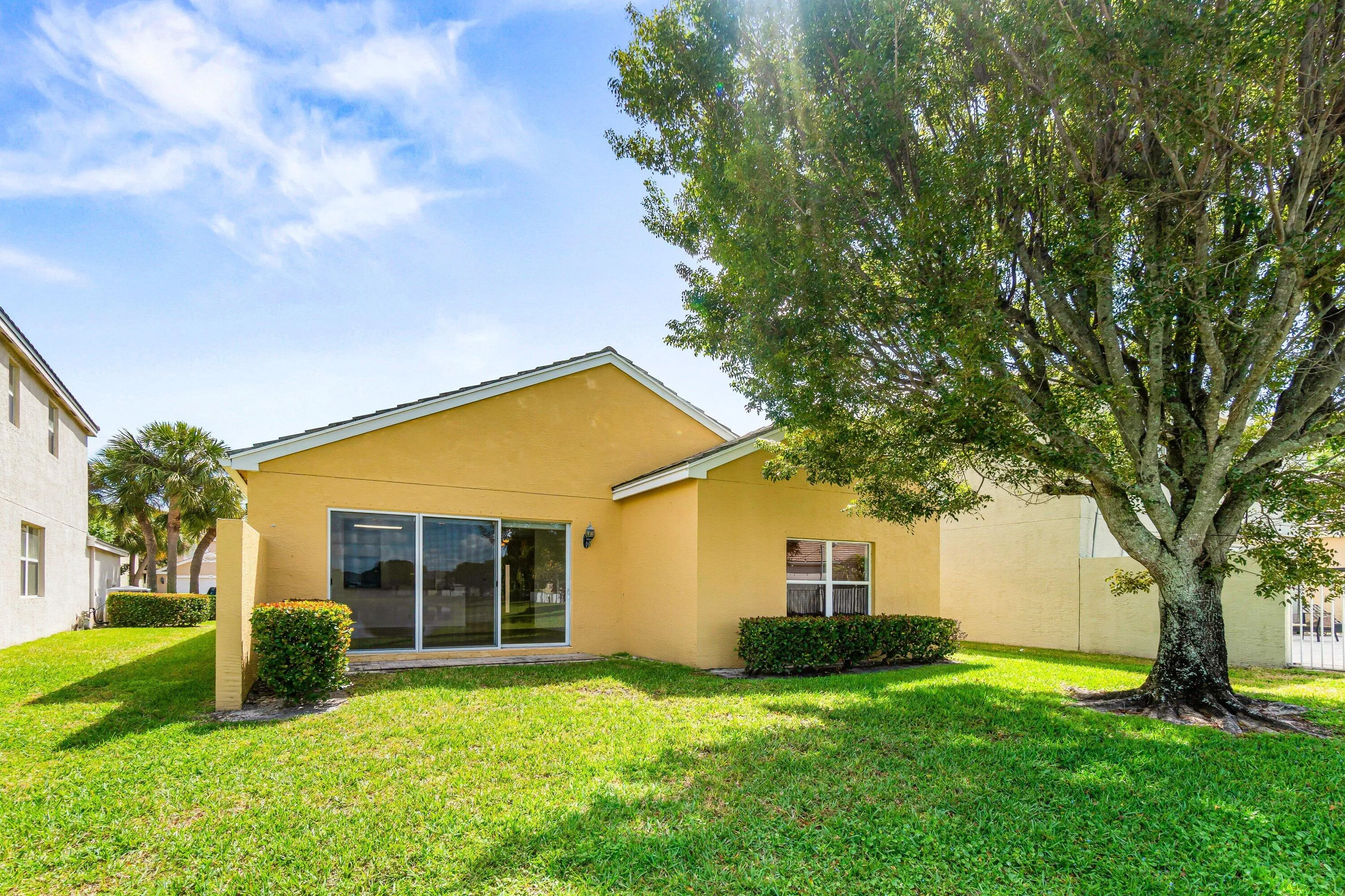 033-131LancasterWay-RoyalPalmBeach-FL-33