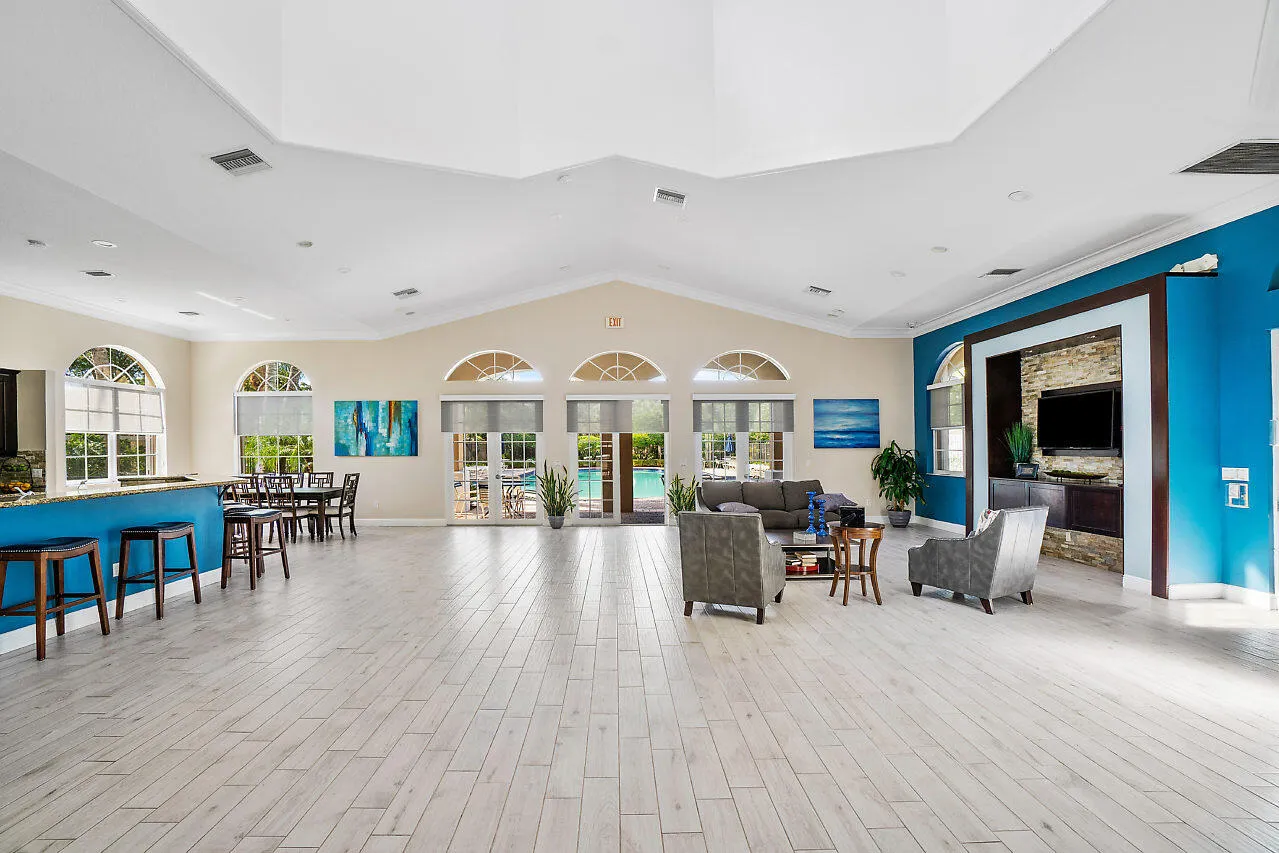VG Clubhouse 176