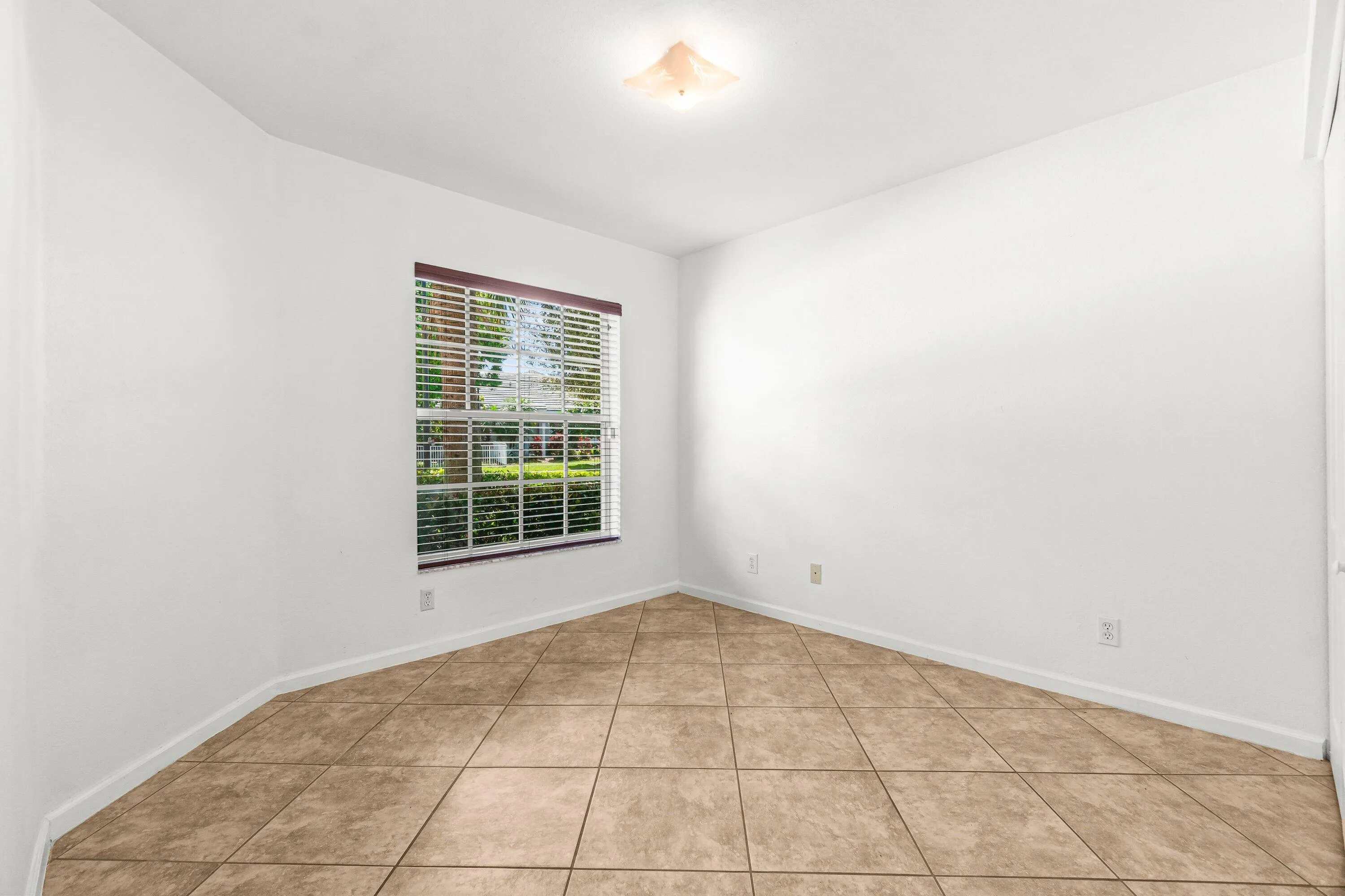 018-131LancasterWay-RoyalPalmBeach-FL-33
