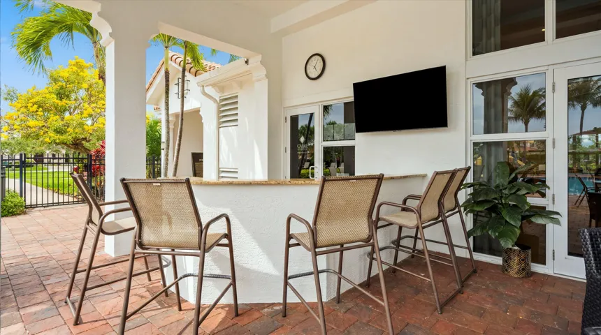 05-108 Casa Cir