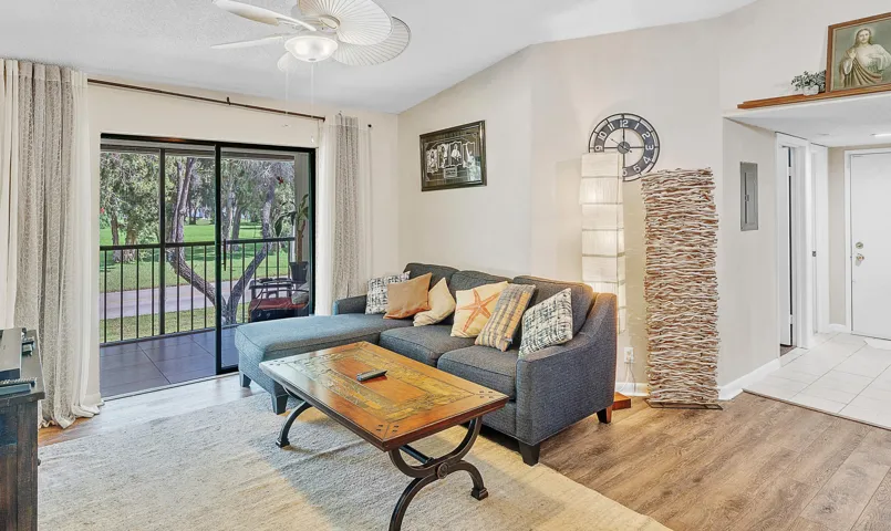 17 Living Area(1)(1)