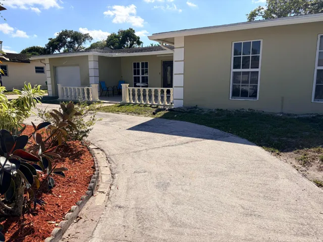 3A6E96E2-E204-4A22-B0FD-11A1CD8B47D2