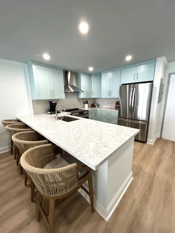 1105 Kitchen