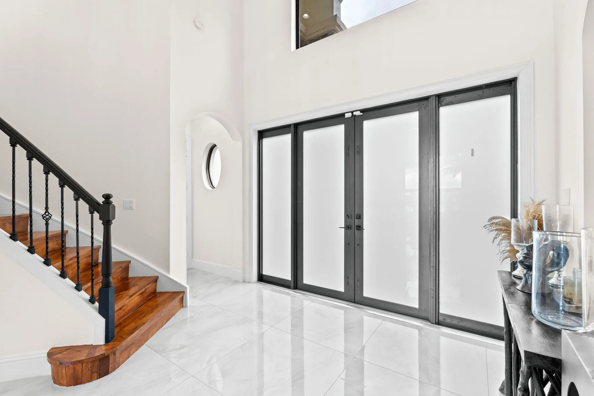6-web-or-mls-A7403413