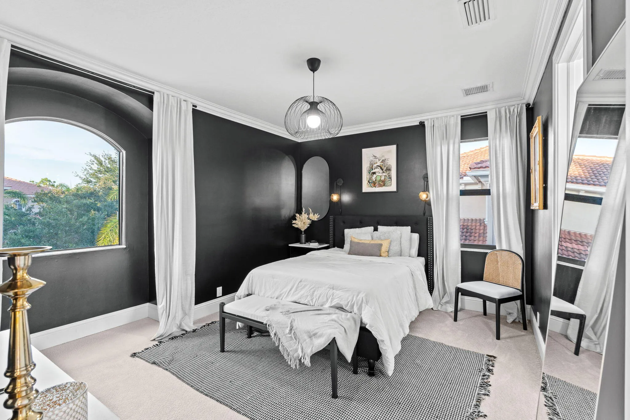 11-web-or-mls-A7403598