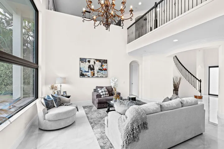 56-web-or-mls-A7403434