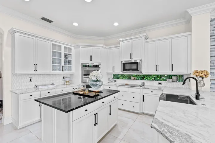 50-web-or-mls-A7403455