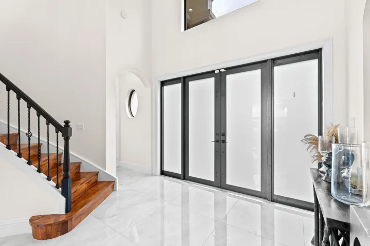 6-web-or-mls-A7403413