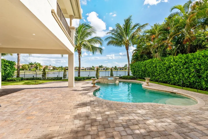 65-web-or-mls-A7403394