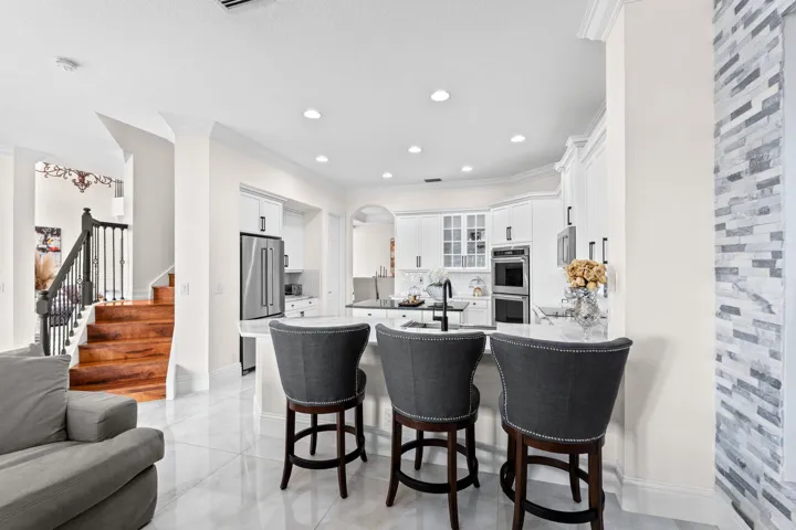 51-web-or-mls-A7403452