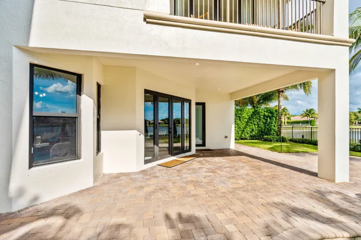 61-web-or-mls-A7403403