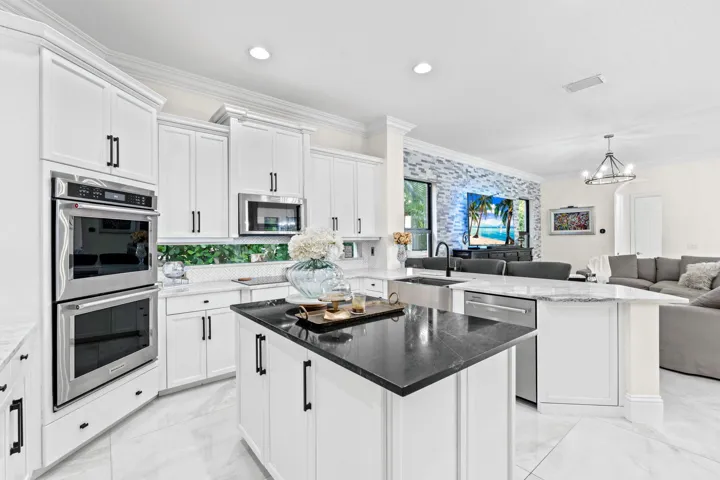 49-web-or-mls-A7403458