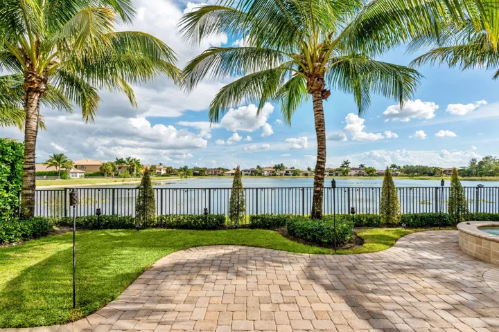 64-web-or-mls-A7403395