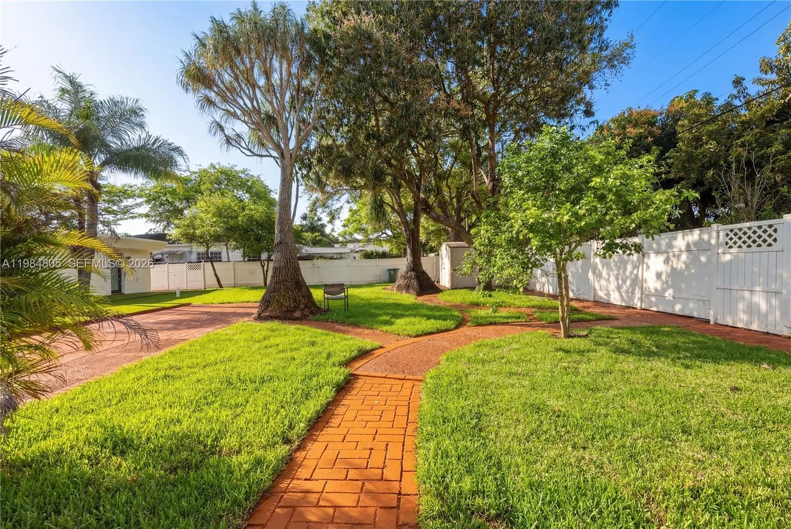 Property photo 32