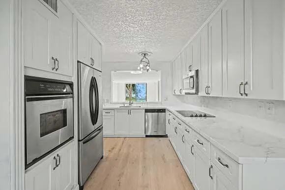 4 Kitchen (7) (1)
