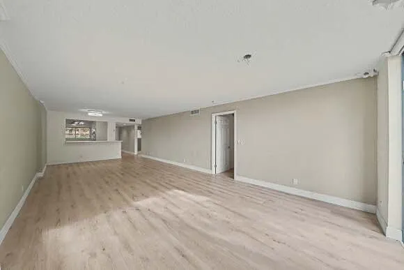 8 Living Area (1)
