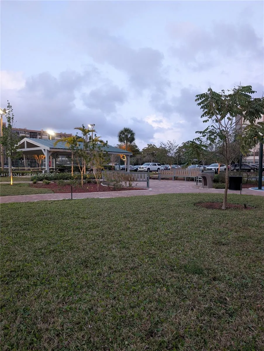Green Places in Park Place