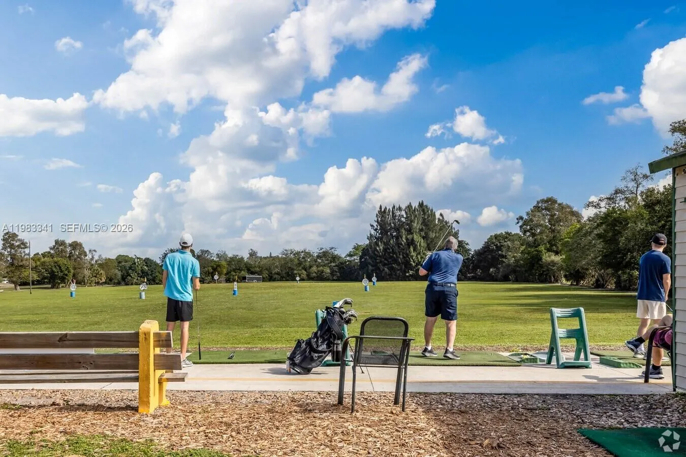 Golfing in Pembroke Lakes