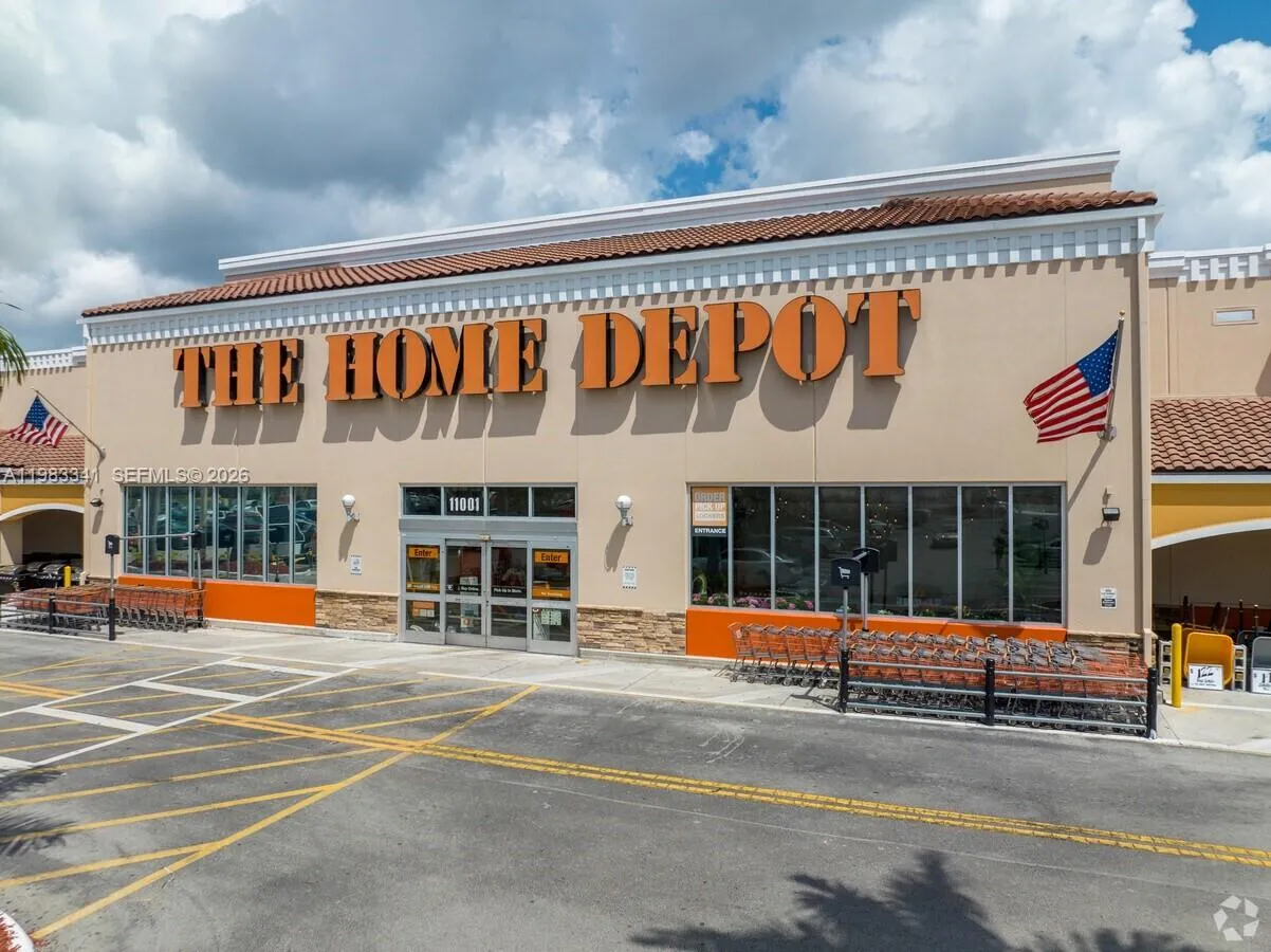 Home Depot in Pembroke Lakes