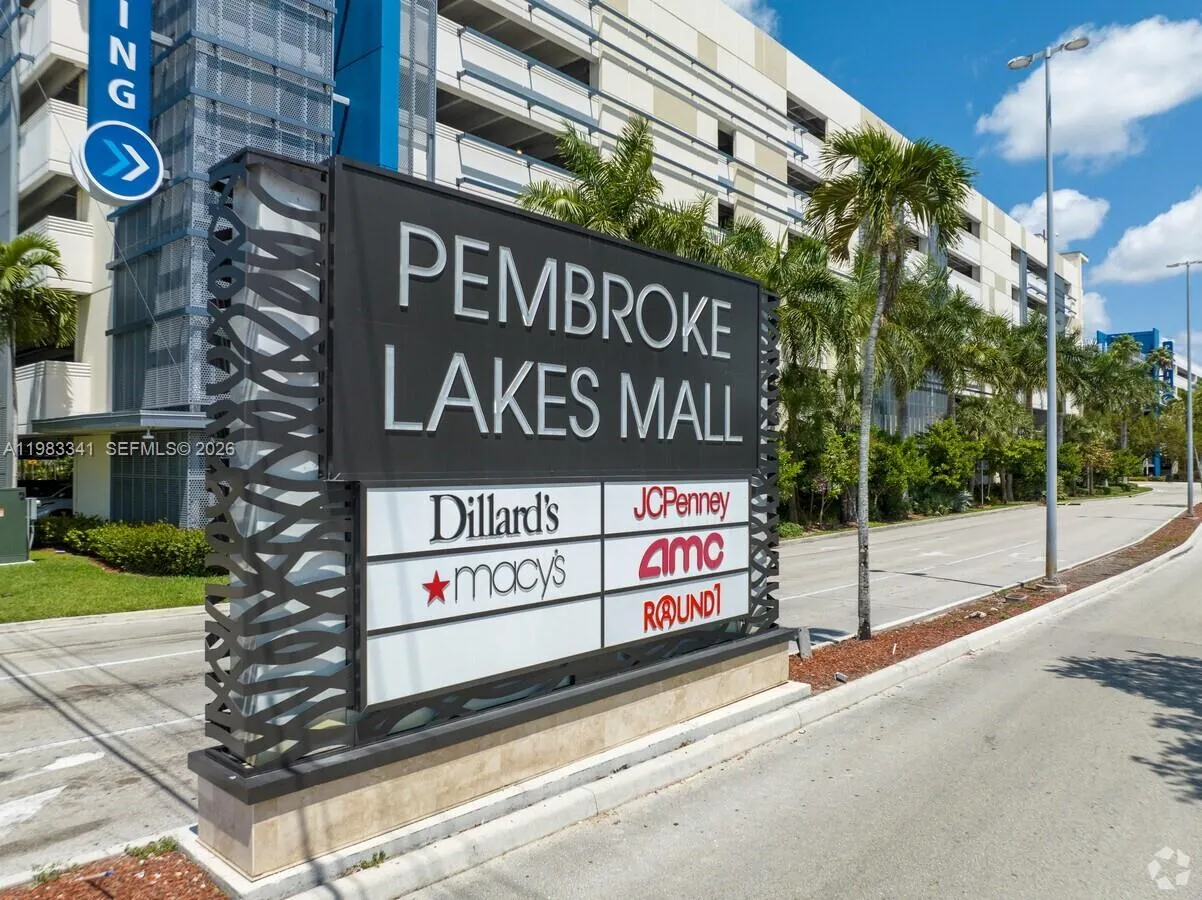 Shopping at Pembroke Lakes Mall