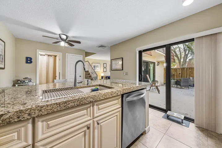 017-271527thCourt-Jupiter-FL-33477-SMALL