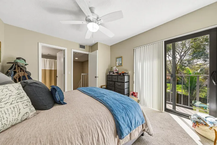 022-271527thCourt-Jupiter-FL-33477-SMALL