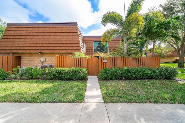 003-271527thCourt-Jupiter-FL-33477-SMALL