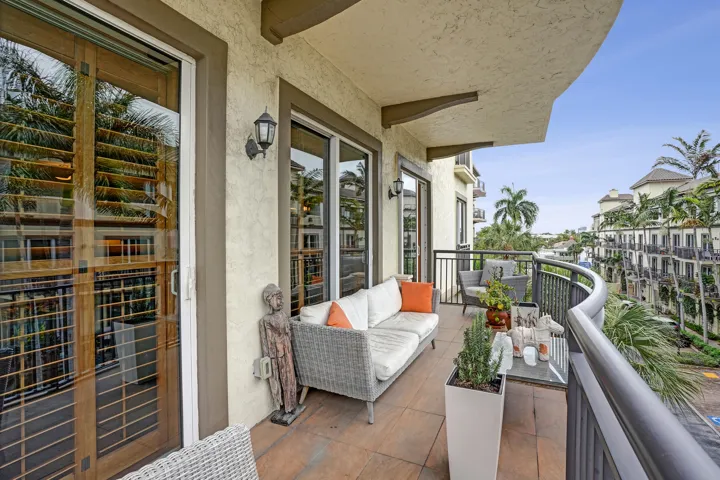 26 foot balcony