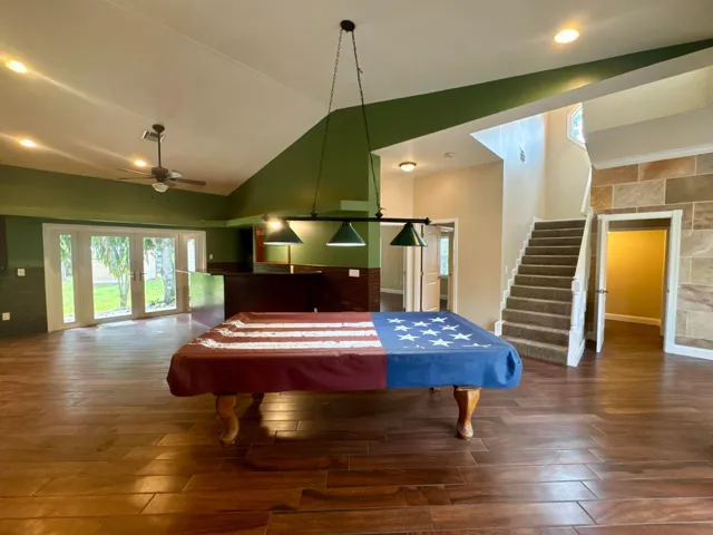 Pool table