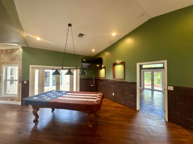 Entertainment room
