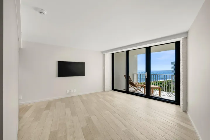 Primary Bedroom Facing Ocean