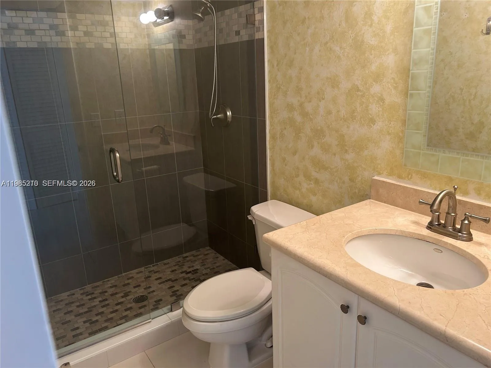 2nd Bathroom